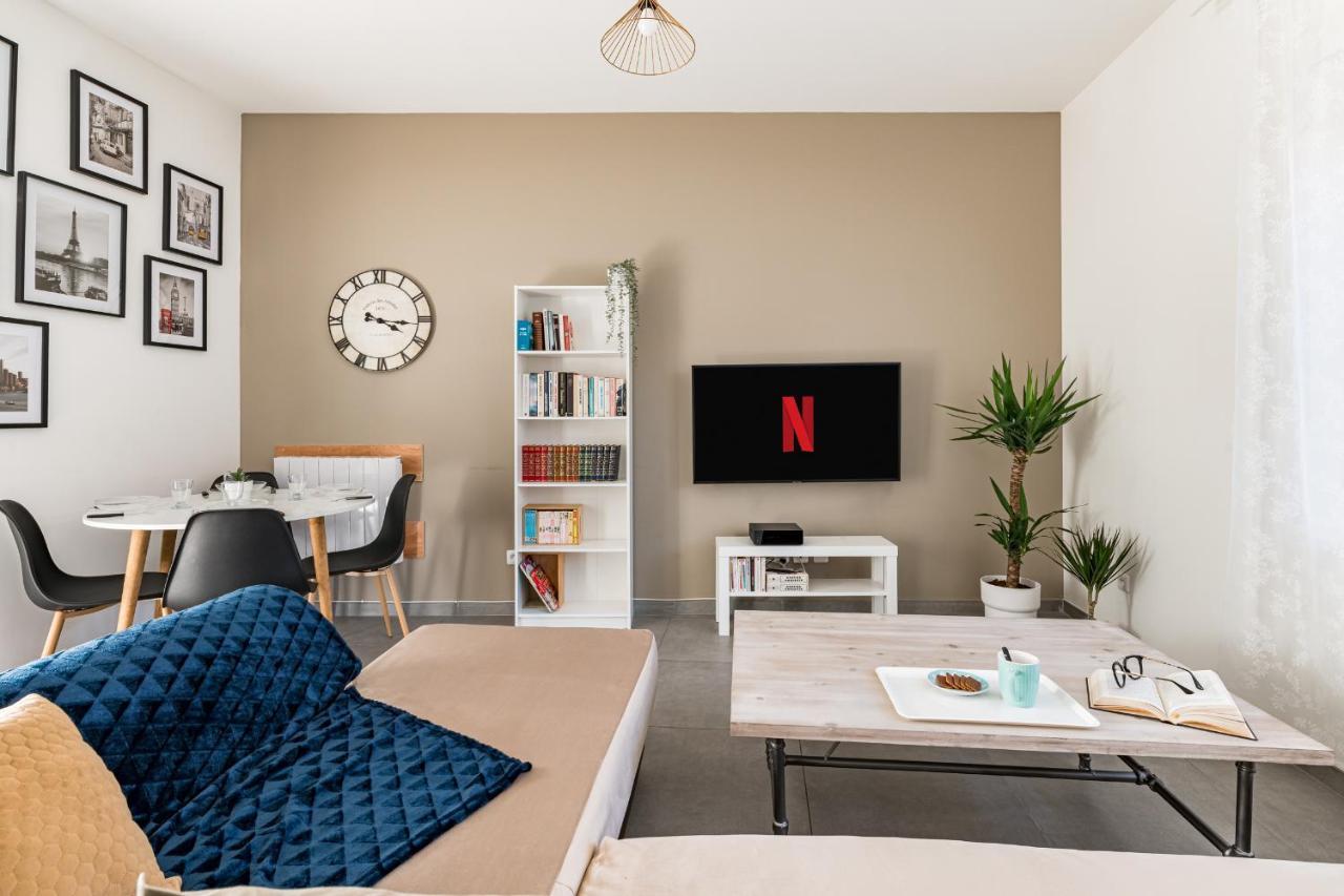 Superbe Appartement Cosy Avec Terrasse Saint-Etienne  Buitenkant foto