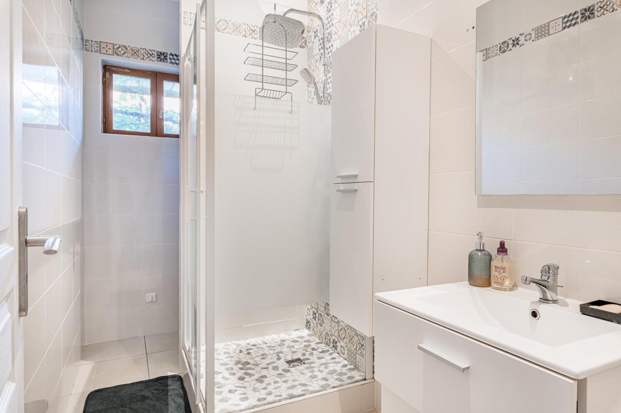 Superbe Appartement Cosy Avec Terrasse Saint-Etienne  Buitenkant foto